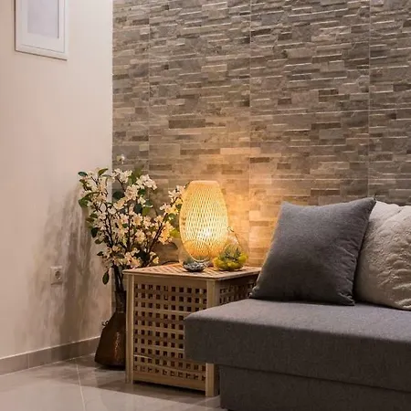 Xyz Apartment